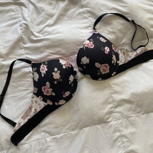 PINK Victoria’s Secret 36DD push-up
